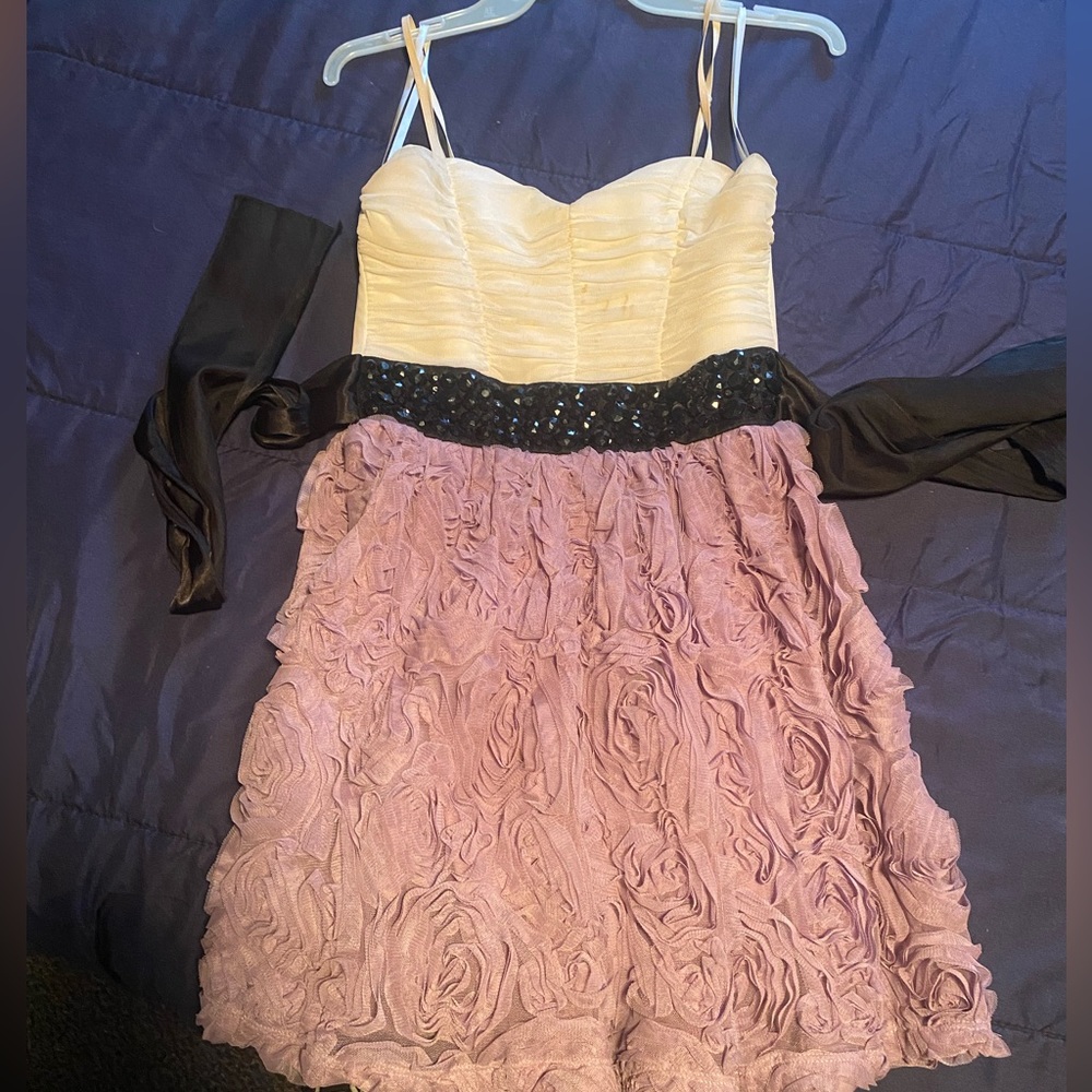 White and purple Windsor short dress, size 3 juniors